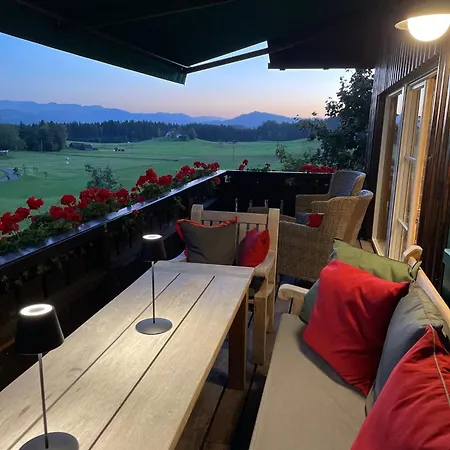 Stilvolles 1750 Im Allgaeu - 200qm - Ausstattung - Traumhafter Blick - Bis 8 Personen