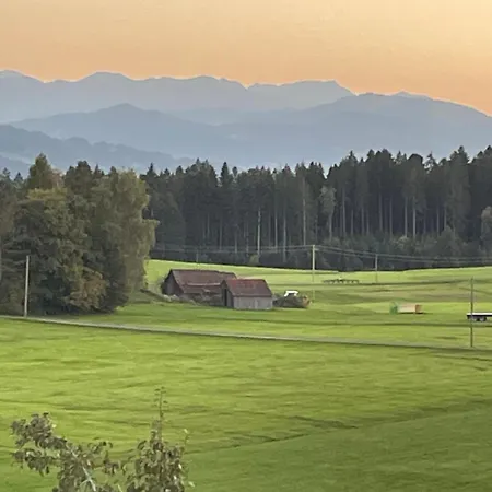 Prázdninový dům Stilvolles 1750 Im Allgaeu - 200qm - Ausstattung - Traumhafter Blick - Bis 8 Personen